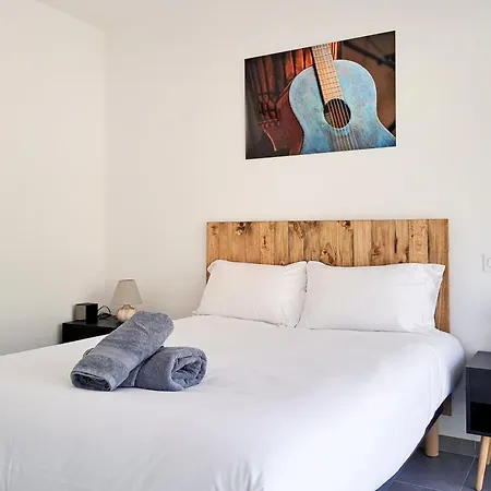 דירה 2b Near Vaugrenier Ac Terrace Sea View Swimming Pool Parking- Benakey *