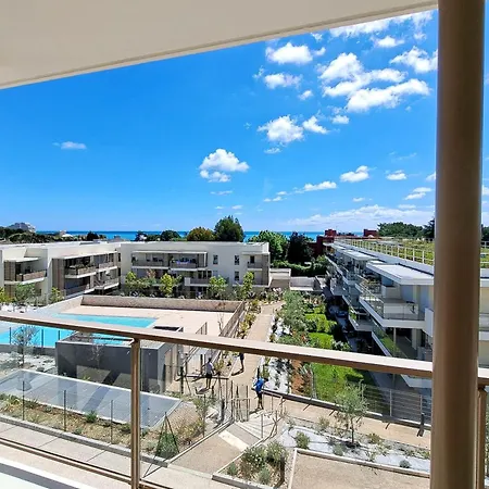 דירה 2b Near Vaugrenier Ac Terrace Sea View Swimming Pool Parking- Benakey *