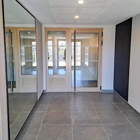 דירה 2b Near Vaugrenier Ac Terrace Sea View Swimming Pool Parking- Benakey