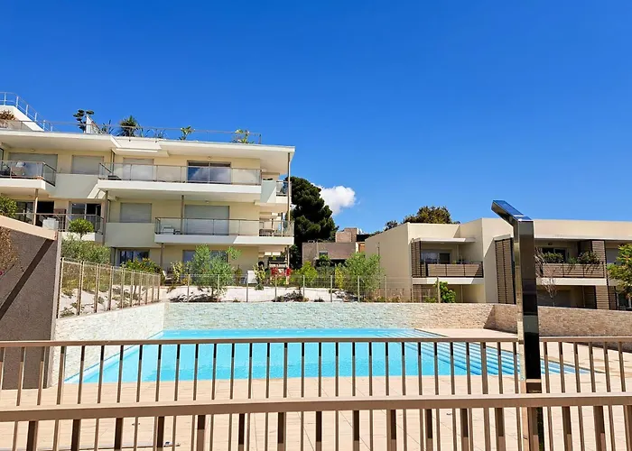 Daire 2b Near Vaugrenier Ac Terrace Sea View Swimming Pool Parking- Benakey *