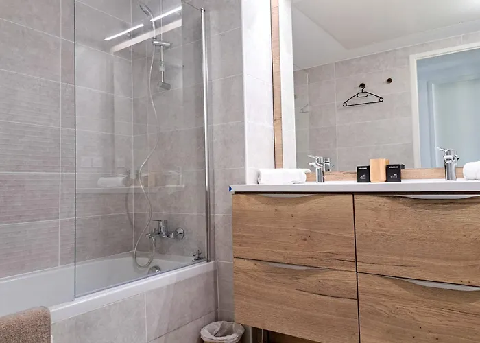 2b Near Vaugrenier Ac Terrace Sea View Swimming Pool Parking- Benakey Villeneuve-Loubet